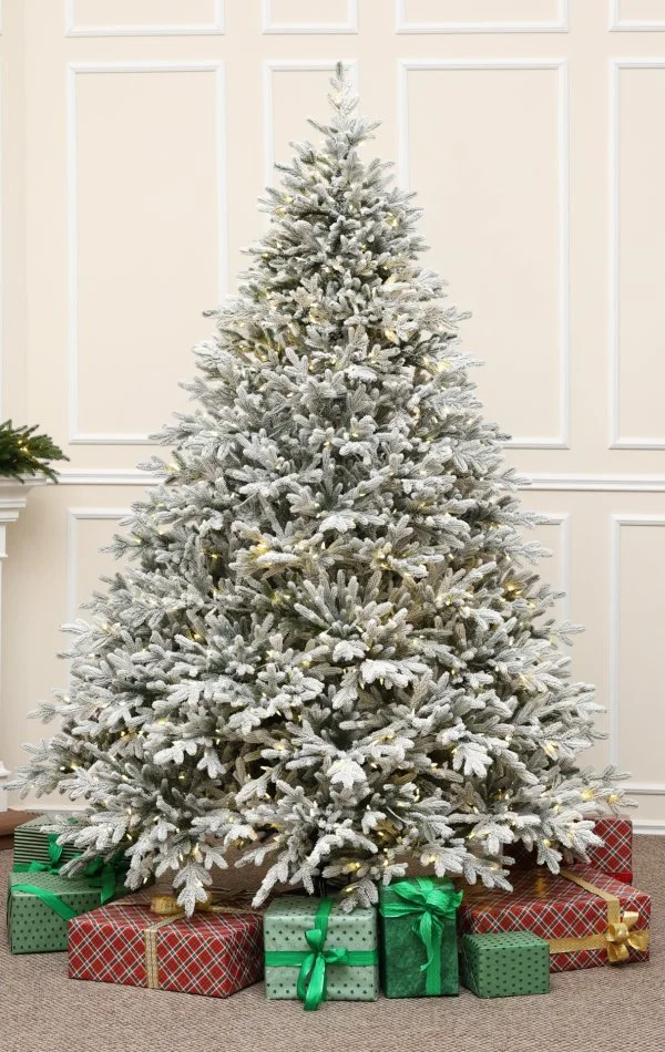 Spritzguss Weihnachtsbaum mit Schnee 900 Dual Led-270 cm Alpine Fraser Snowy