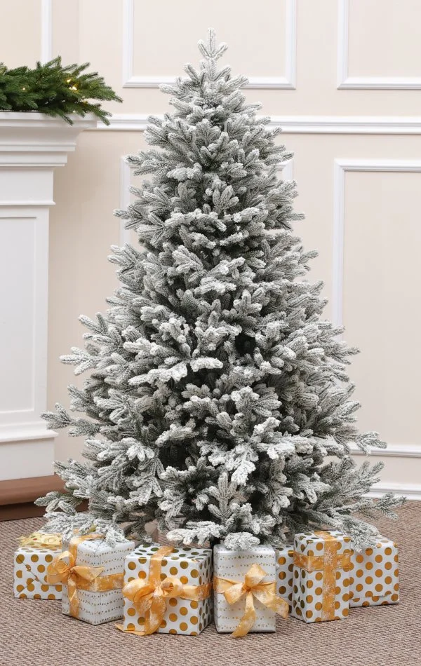 Spritzguss Weihnachtsbaum mit Schnee 150 cm-Balam Fir Snowy