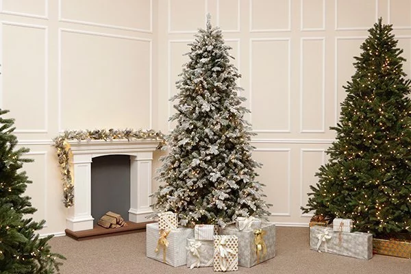 Premium-Kunstweihnachtsbäume – 100 % Spritzguss, naturgetreue Optik.